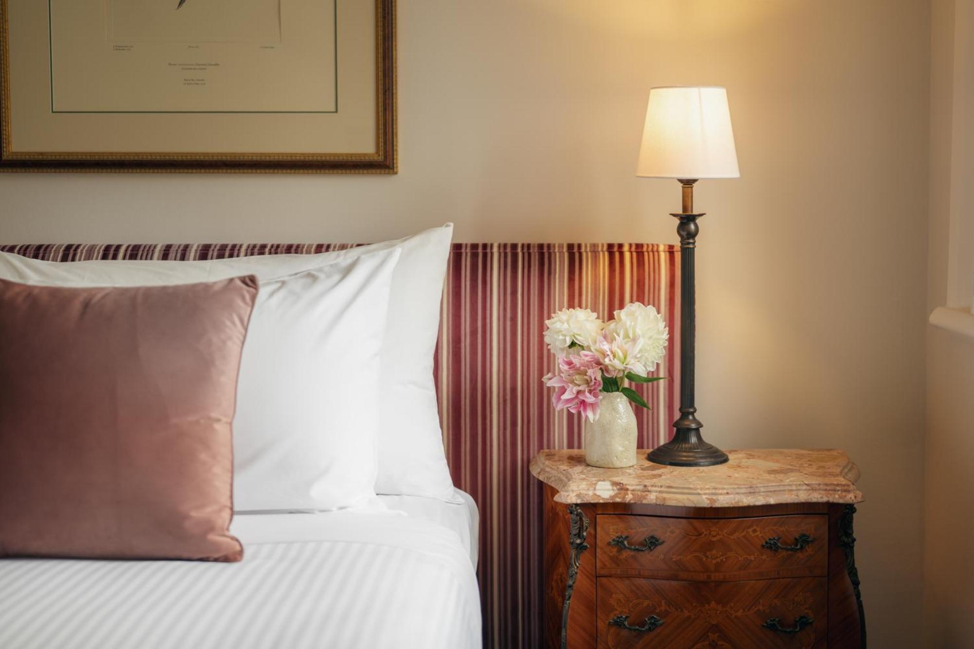 The Russell Boutique Hotel ซิดนีย์ ภายนอก รูปภาพ